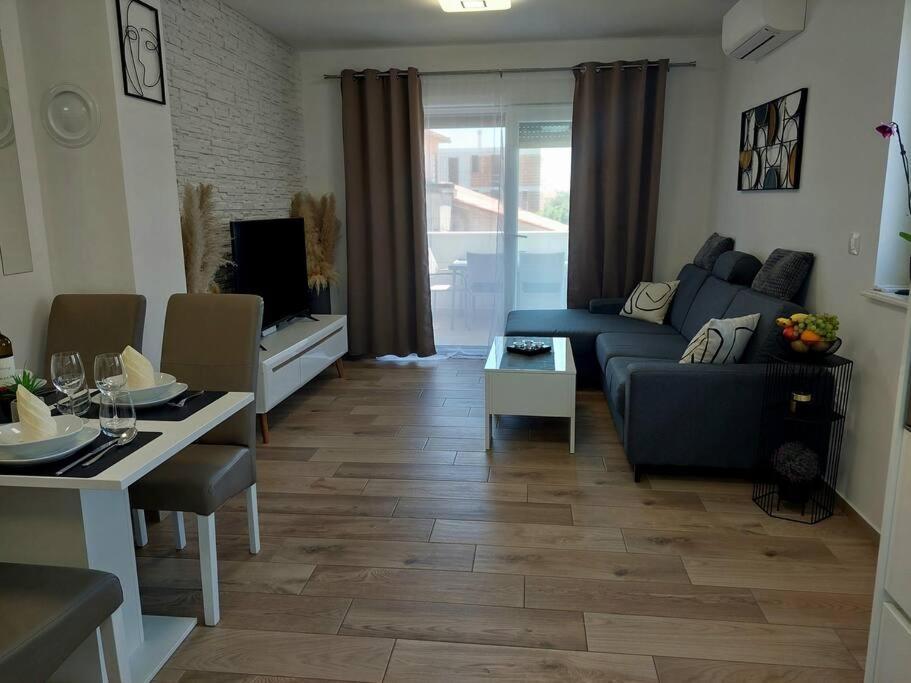 Valux Apartman Pula Exteriér fotografie